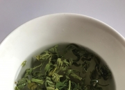 嫩茶小说 嫩茶芽图片（嫩茶叶炒鸡蛋窍门）